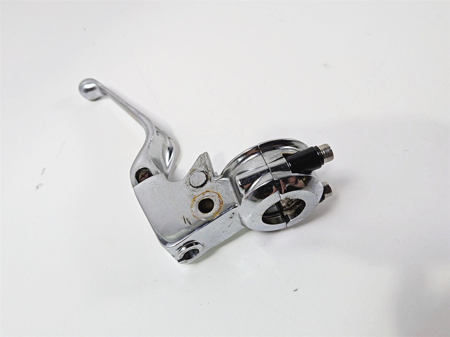 1993 Harley Touring FLHTCU Electra Glide Chrome Clutch Perch & Lever 38608-82B {{ shop.shopifyCountryName }} - Mototech271