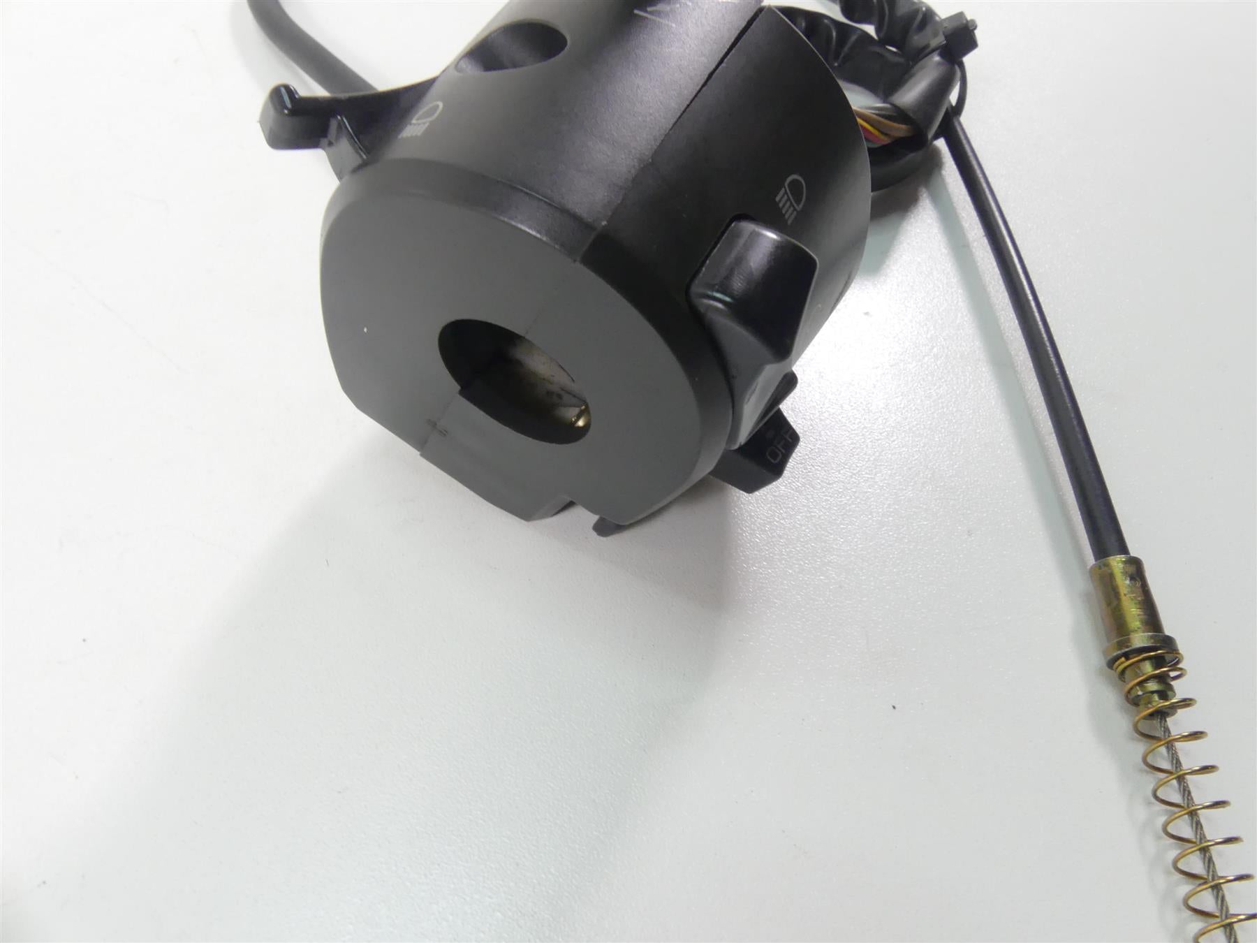 2004 Ducati 999 SBK Left Hand Turn Signal Control Switch + Cable 65140131A {{ shop.shopifyCountryName }} - Mototech271