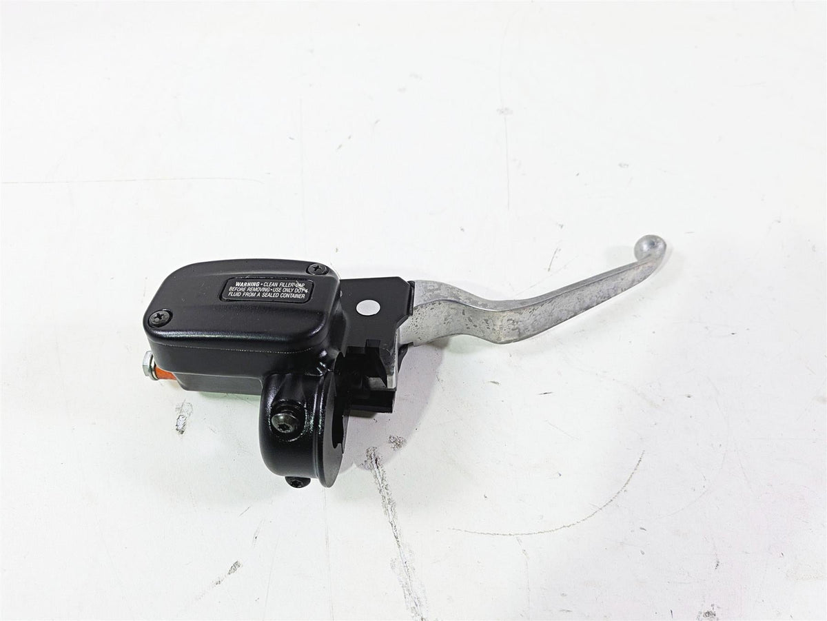 2017 Harley FLS Softail Slim Front Brake Master Cylinder 1/2" 41700233 {{ shop.shopifyCountryName }} - Mototech271