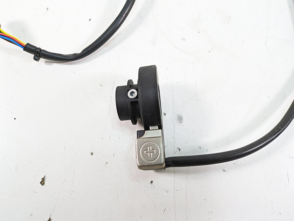 2020 Aprilia Tuono V4 Factory Left Traction Control Selector Switch 852398 {{ shop.shopifyCountryName }} - Mototech271
