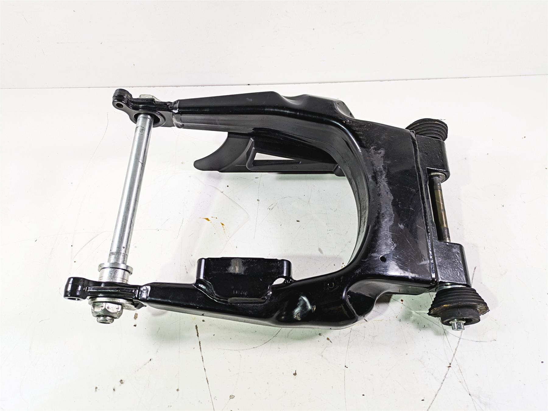 2016 Harley Touring FLTRX Road Glide Swingarm Swing Arm 47549-09A {{ shop.shopifyCountryName }} - Mototech271
