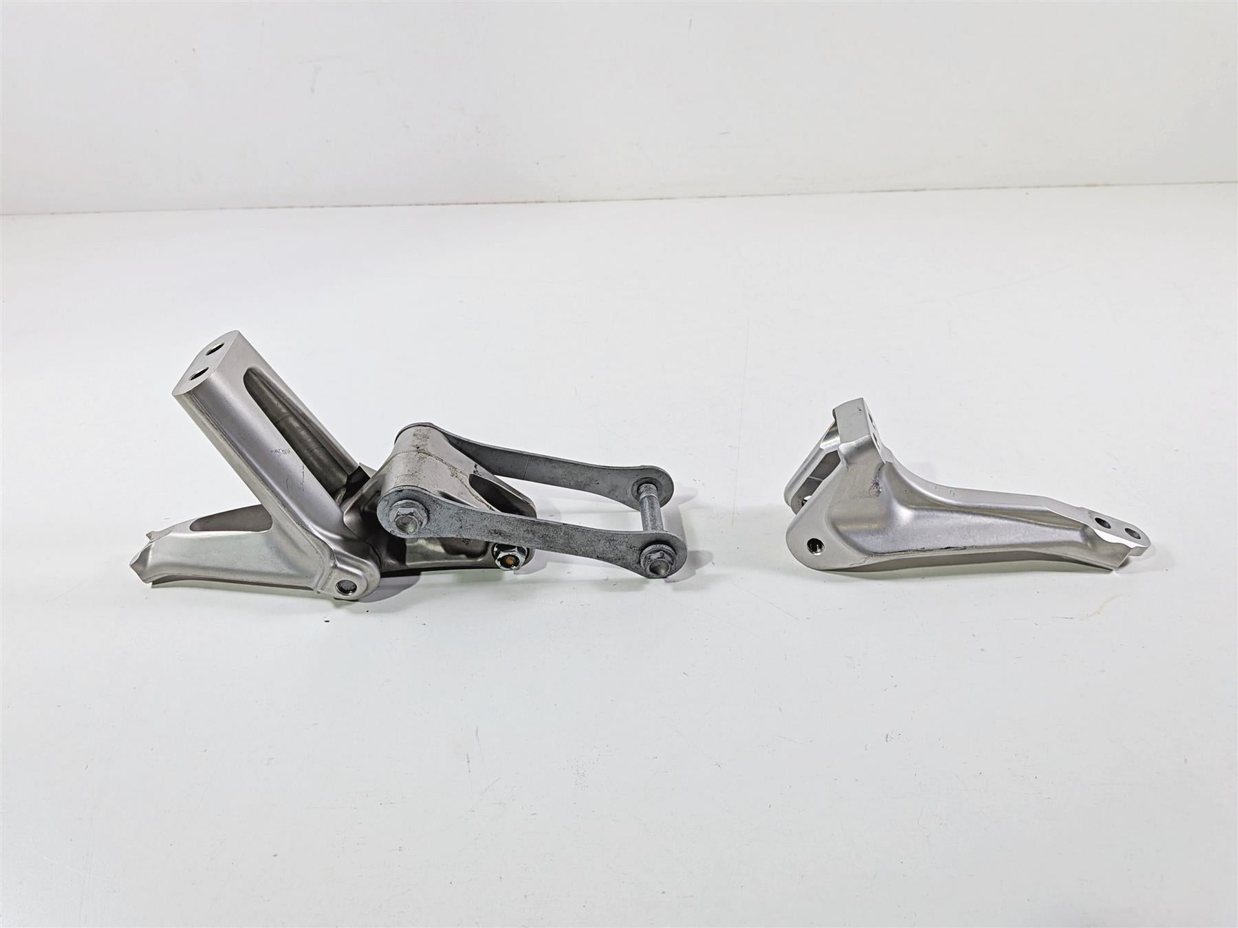 2022 Ducati Panigale V4 S V4S Rear Ohlins Shock Dogbone Link Set 8291G911BA-Mototech271