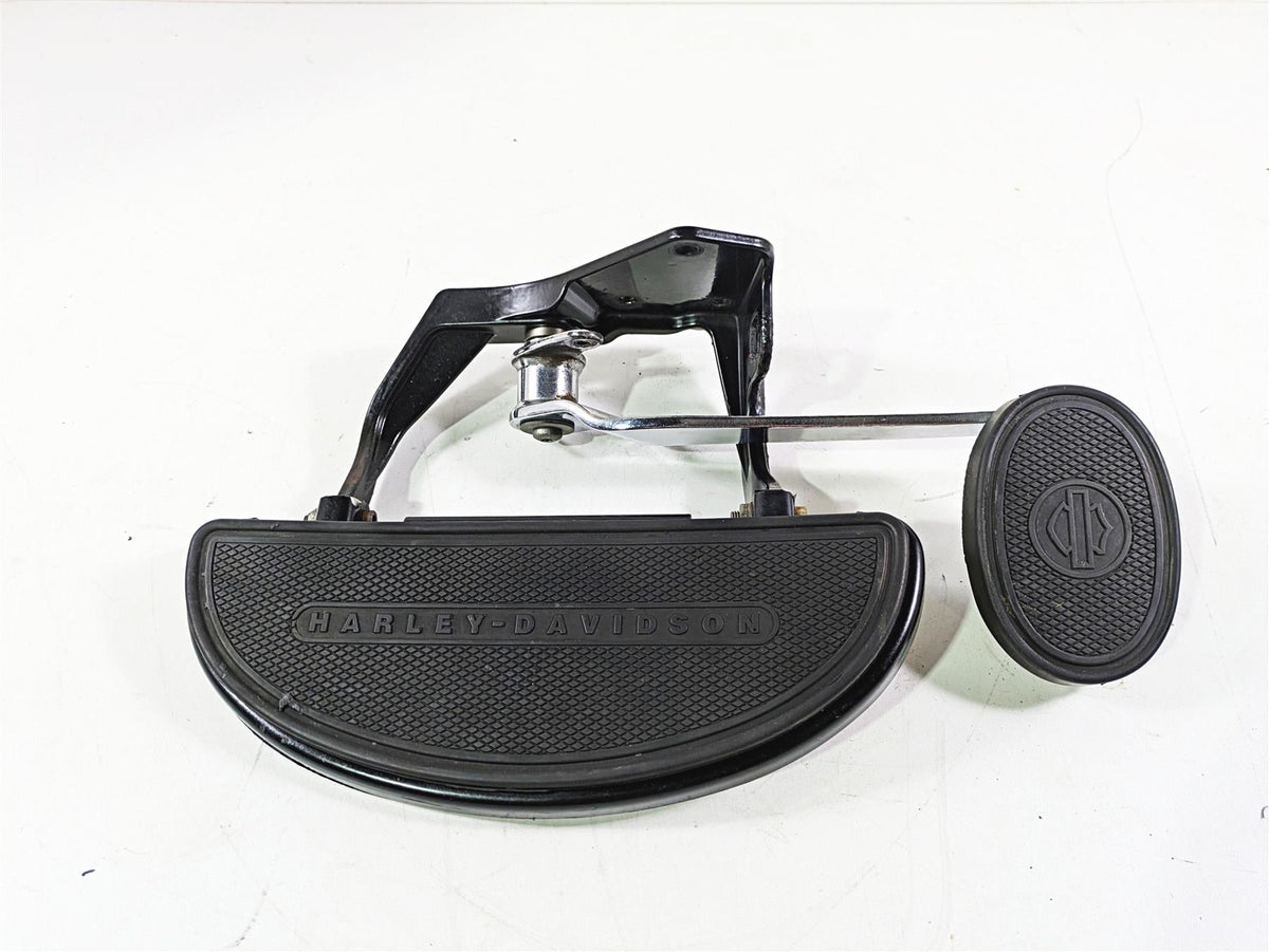 2008 Harley FLSTSB Cross Bones Right Floorboard & Brake Pedal Set 50600026 {{ shop.shopifyCountryName }} - Mototech271