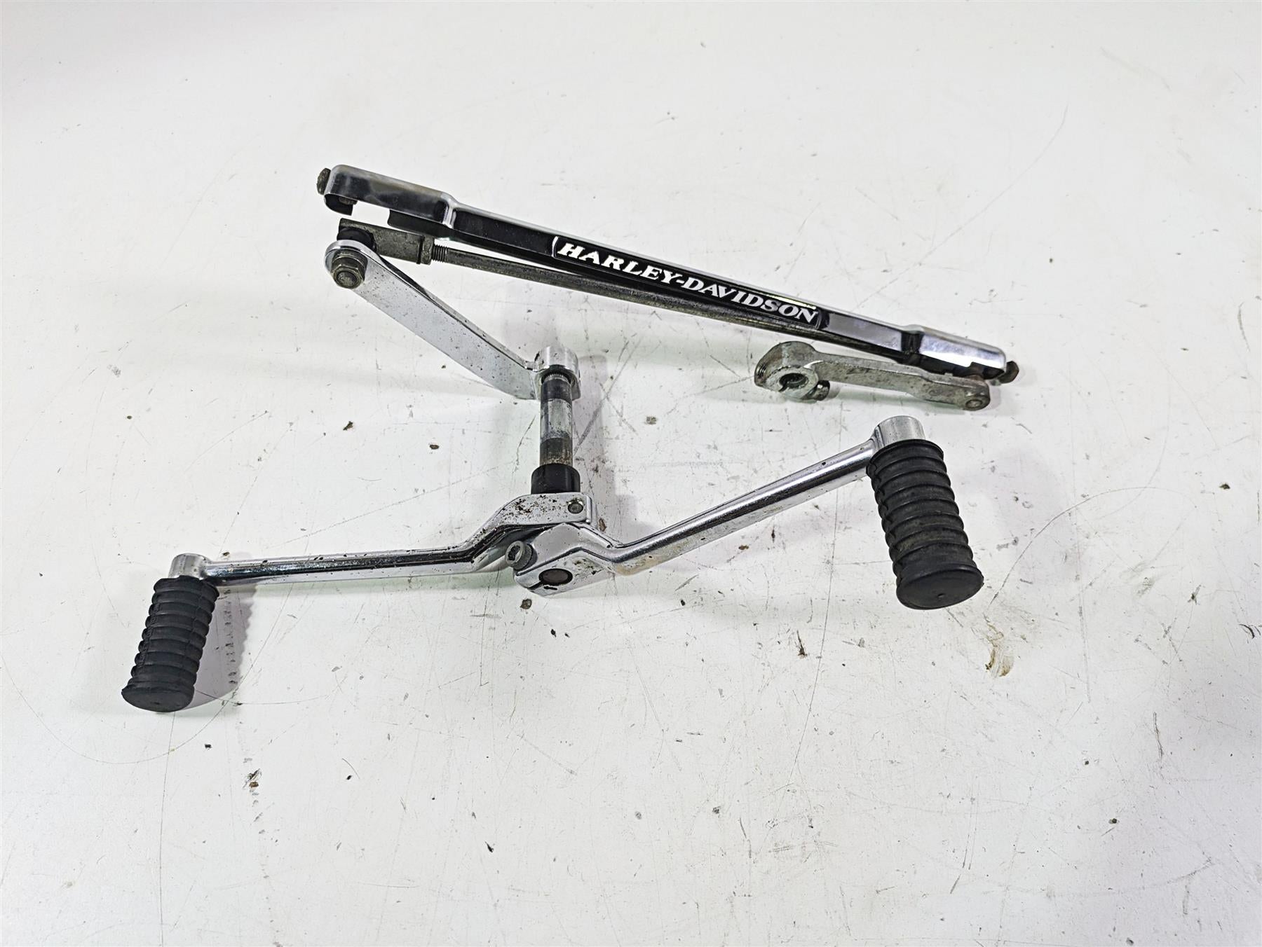 2003 Harley Touring FLHTCUI 100TH E-Glide Shifter Set + Linkage & Cover 33895-82 {{ shop.shopifyCountryName }} - Mototech271