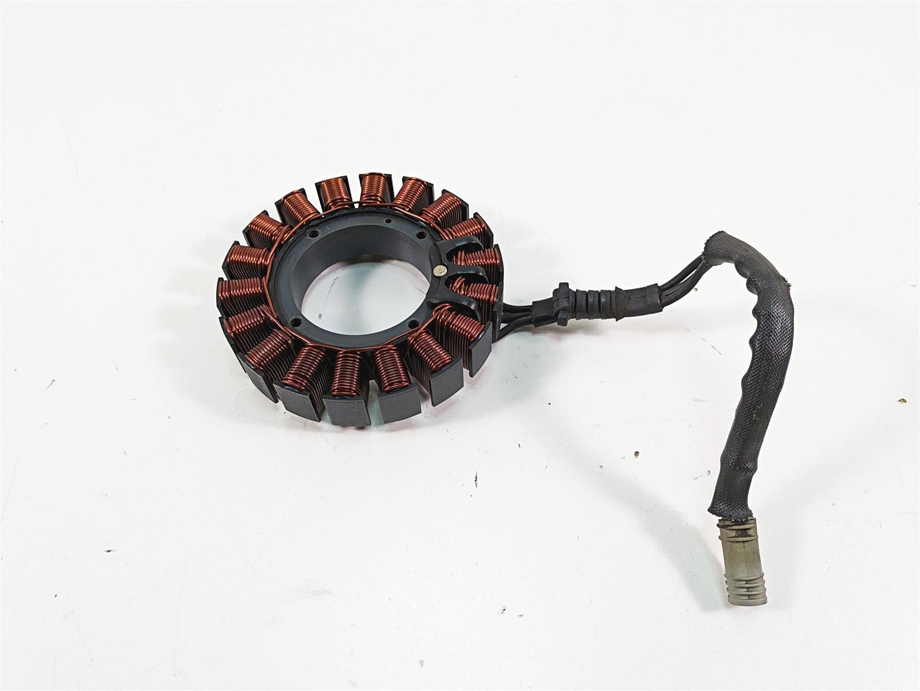 2011 Harley Touring FLTRU Road Glide Stator Alternator Generator 29987-06D {{ shop.shopifyCountryName }} - Mototech271