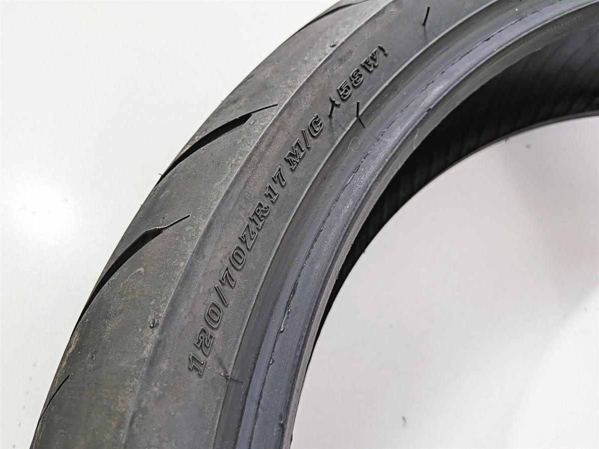 Used Motorcycle Tire Dunlop Sportmax GPR 300F 120/70R17 45067896 {{ shop.shopifyCountryName }} - Mototech271