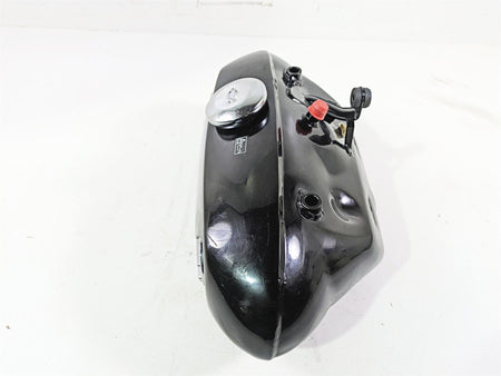 2006 Triumph Rocket 3 Side Oil Tank Reservoir & Lid T1210259 {{ shop.shopifyCountryName }} - Mototech271