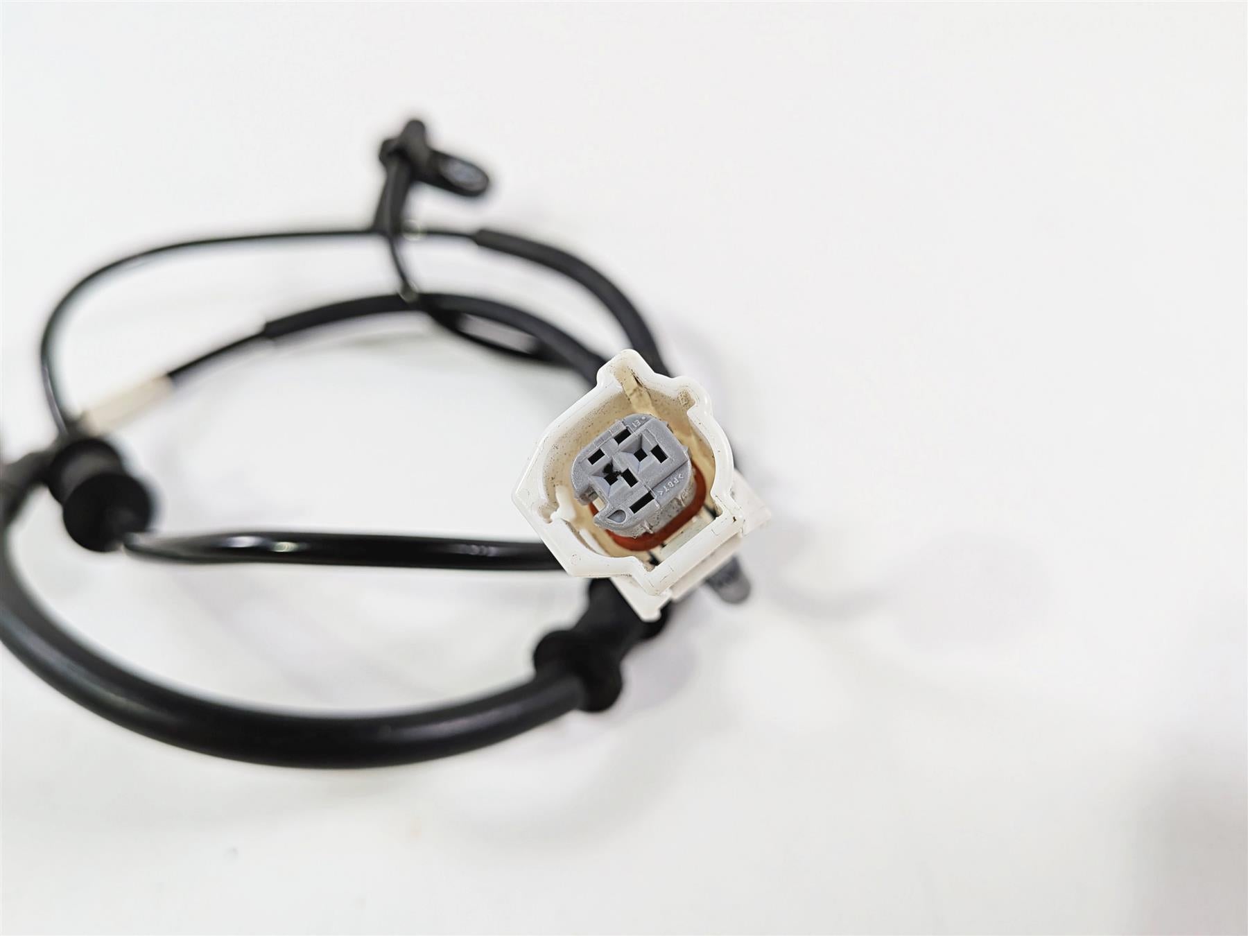 2016 Yamaha YZF R1 RN32 Rear Abs Brake Wheel Speed Sensor 2CR-85980-00-00 {{ shop.shopifyCountryName }} - Mototech271