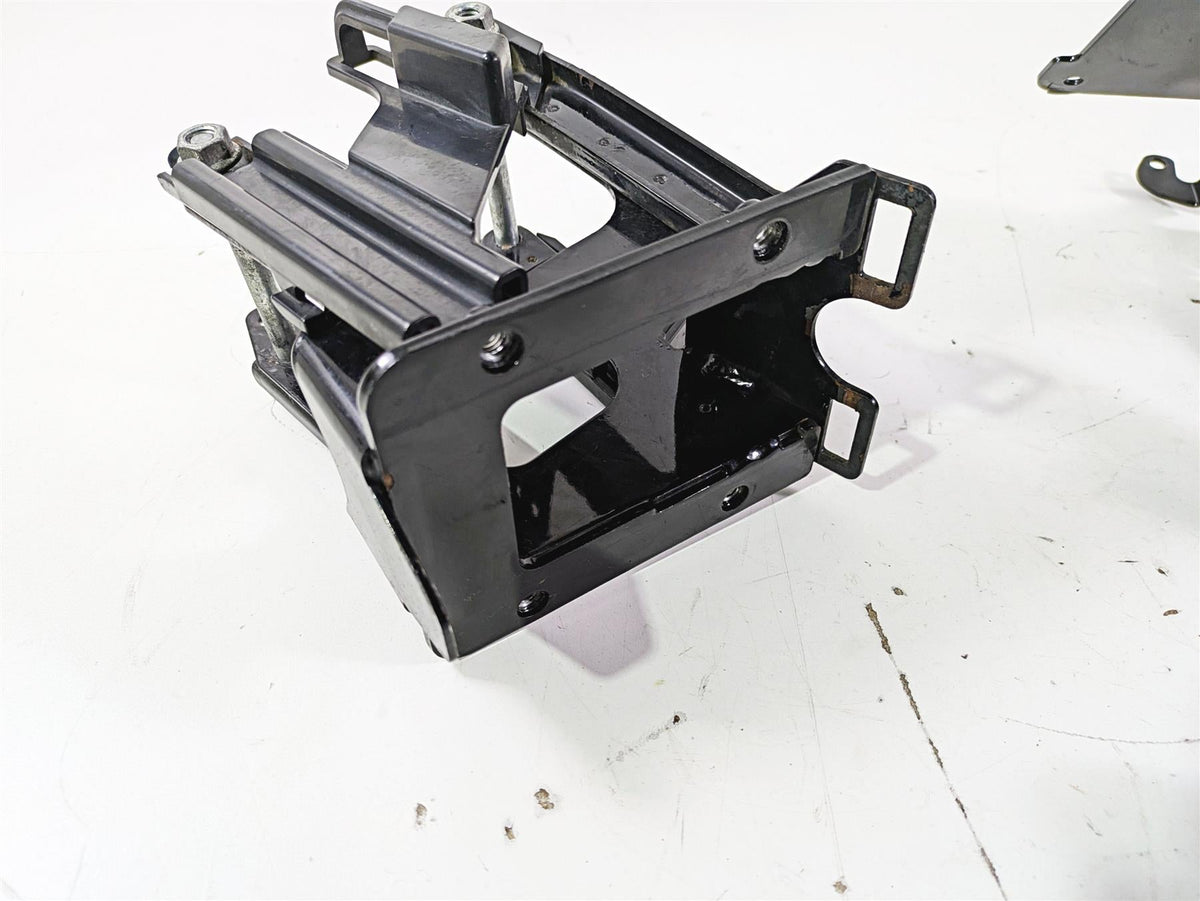 2016 Harley Touring FLTRX Road Glide Front Fairing Mount Carrier Set 47200217 {{ shop.shopifyCountryName }} - Mototech271