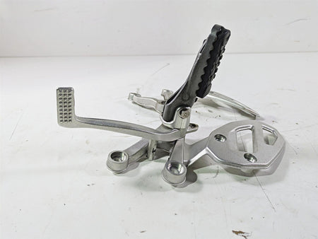 2019 BMW S1000XR K49 Right Rider Footpeg & Brake Pedal Set - Read 46718553836 {{ shop.shopifyCountryName }} - Mototech271