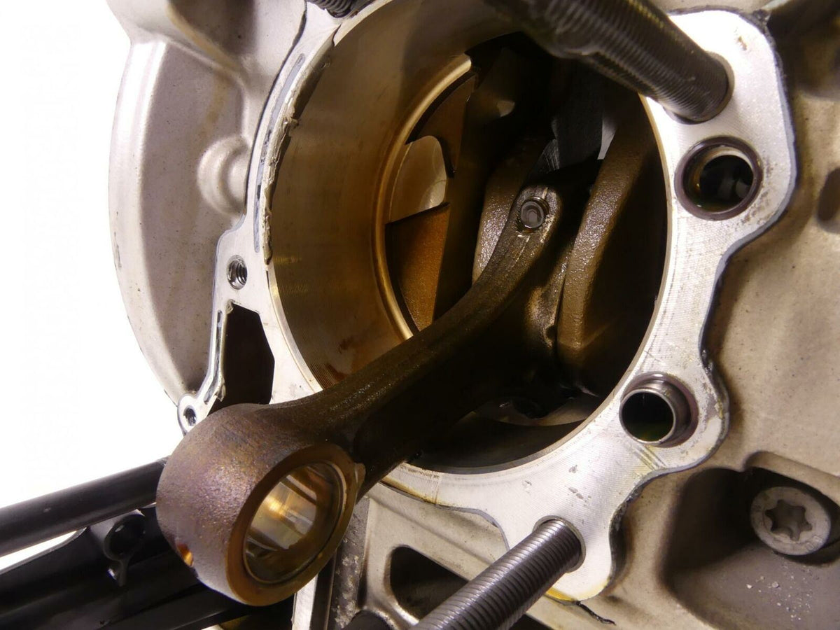 2008 BMW R1200GS K255 Adv Motor Engine Crankcase Crank Case Set 61K 11007702961 {{ shop.shopifyCountryName }} - Mototech271
