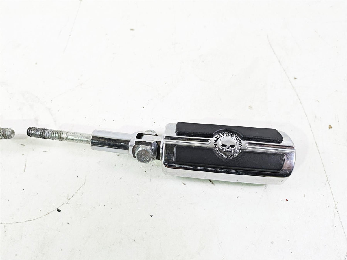 2004 Harley Softail FLSTF Fat Boy Rear Willie G Skull Footpeg Set -Read 50370-04 {{ shop.shopifyCountryName }} - Mototech271