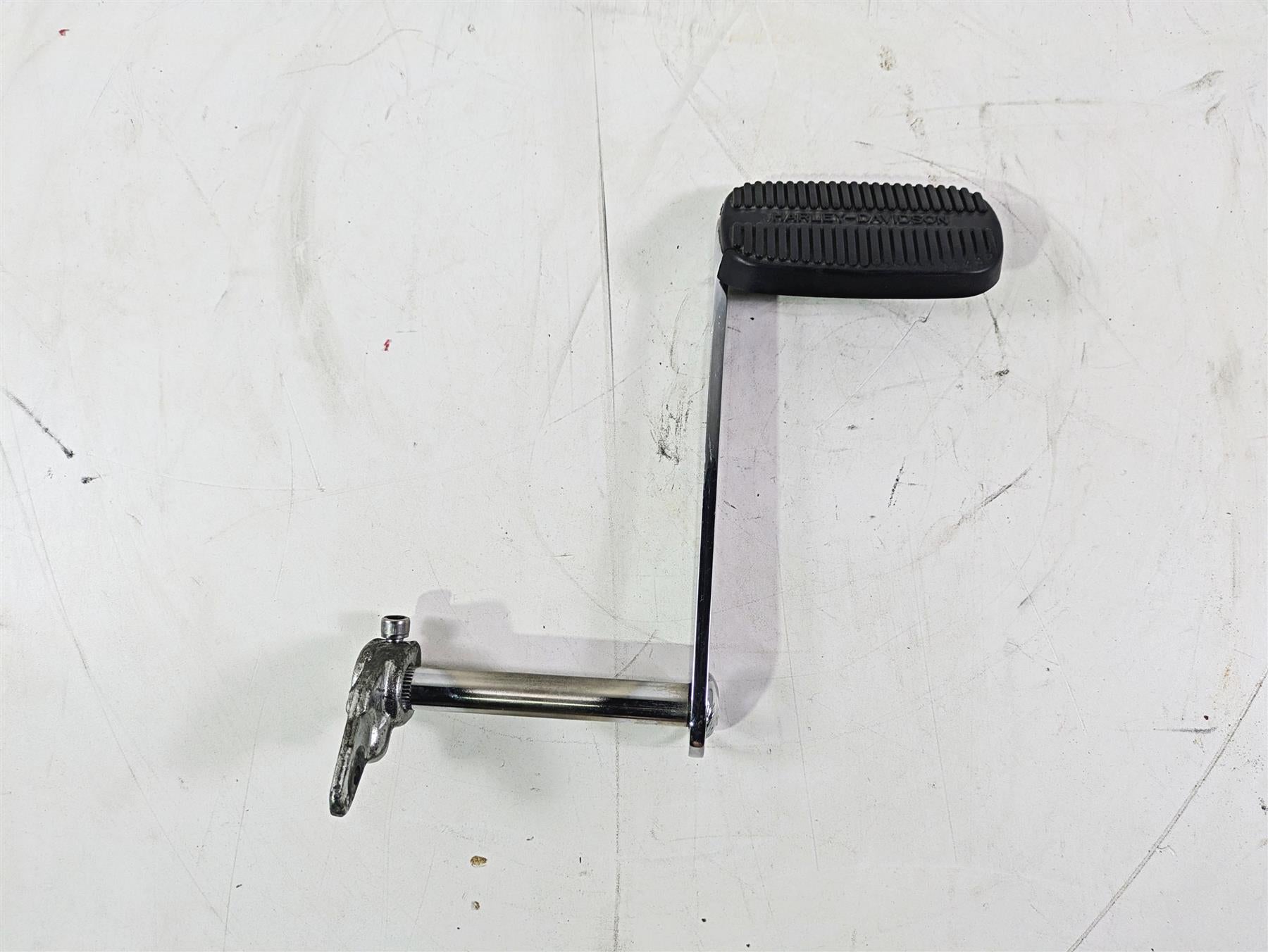 1996 Harley Touring FLHTCUI Electra Glide Brake Lever Pedal 33882-83B {{ shop.shopifyCountryName }} - Mototech271