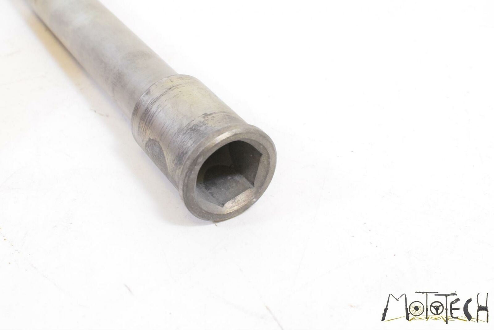 2005 Kawasaki ZZR1200 ZX1200 Front Axle Spindle 41068-1327 {{ shop.shopifyCountryName }} - Mototech271
