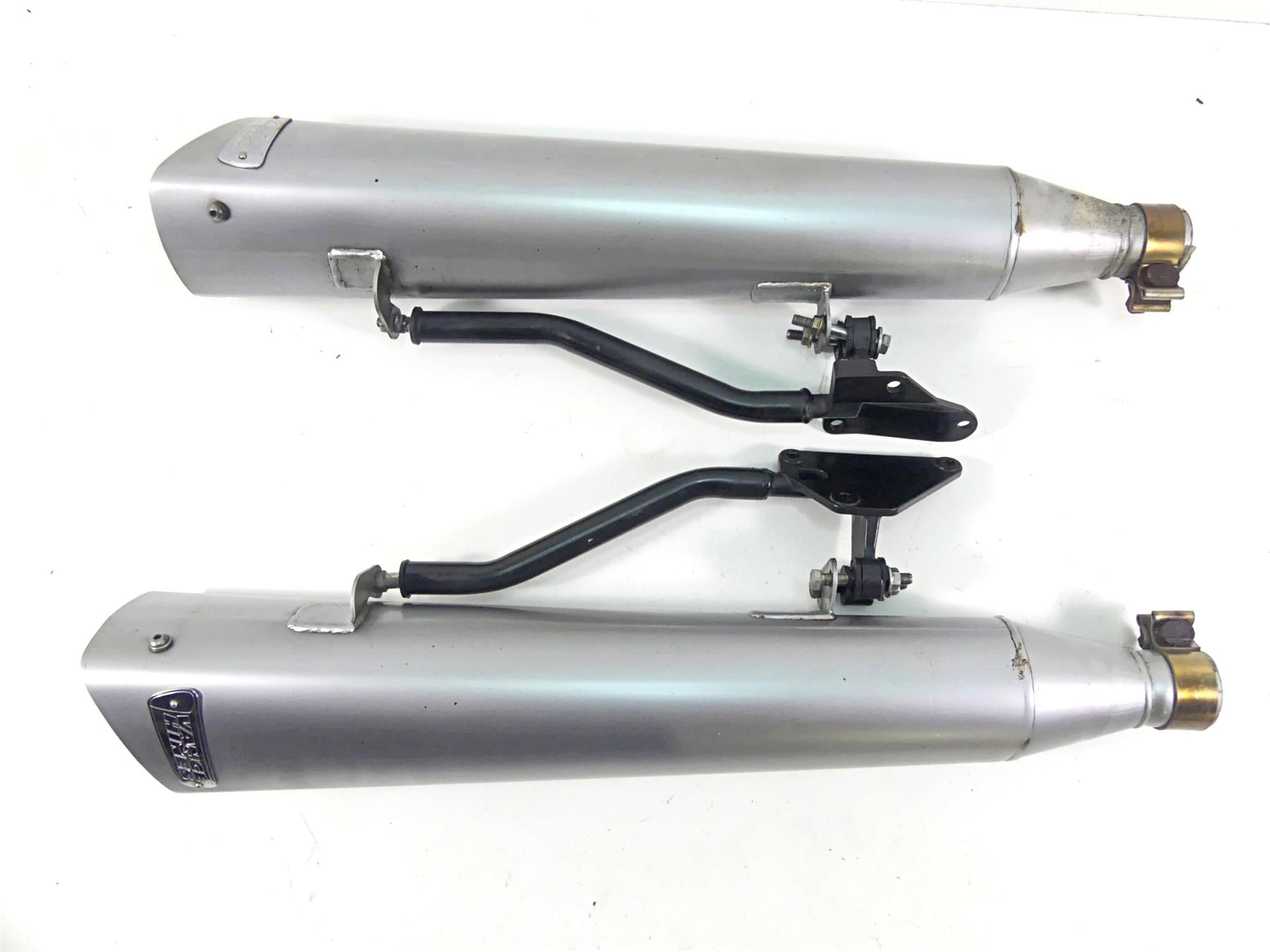 2013 Harley VRSCF Muscle Vrod Vance Hines Exhaust Slip On Muffler Set 1801-0343