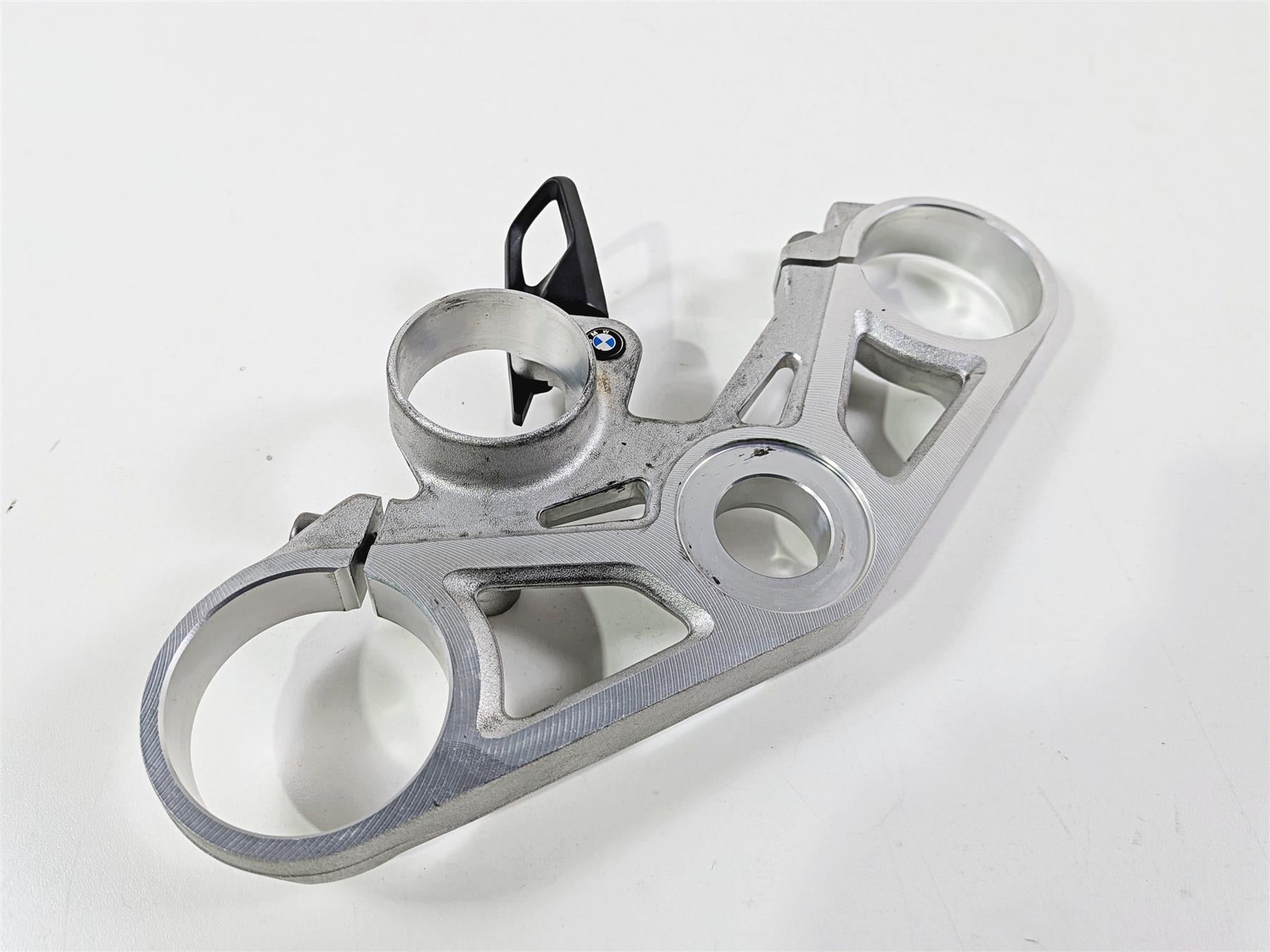 2014 BMW S1000RR K46 Upper Triple Tree Steering Clamp 31428526854 {{ shop.shopifyCountryName }} - Mototech271