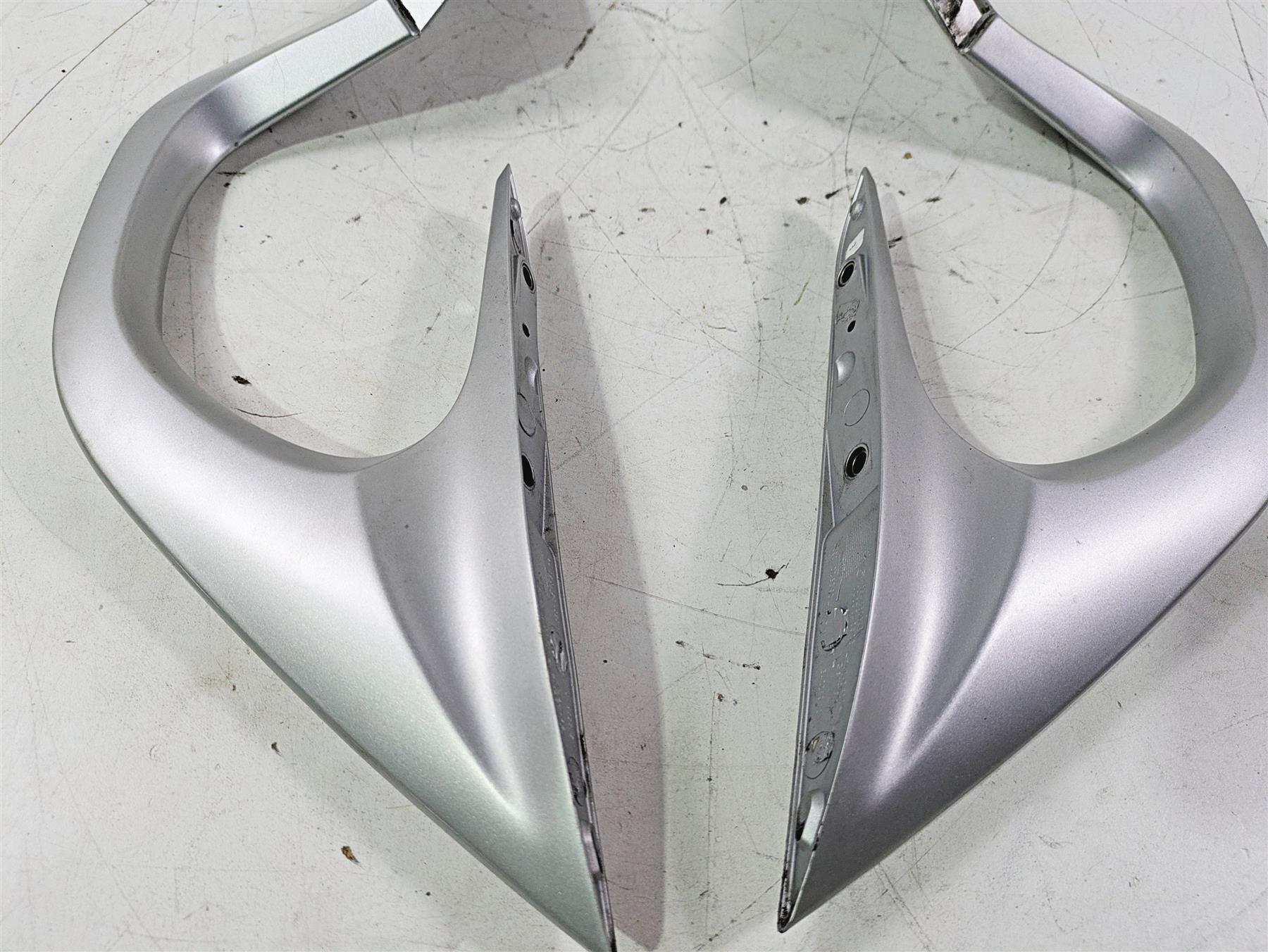 2015 BMW K1600 GT K48 Rear Passenger Side Grab Handles 46548549392 46548549391 {{ shop.shopifyCountryName }} - Mototech271