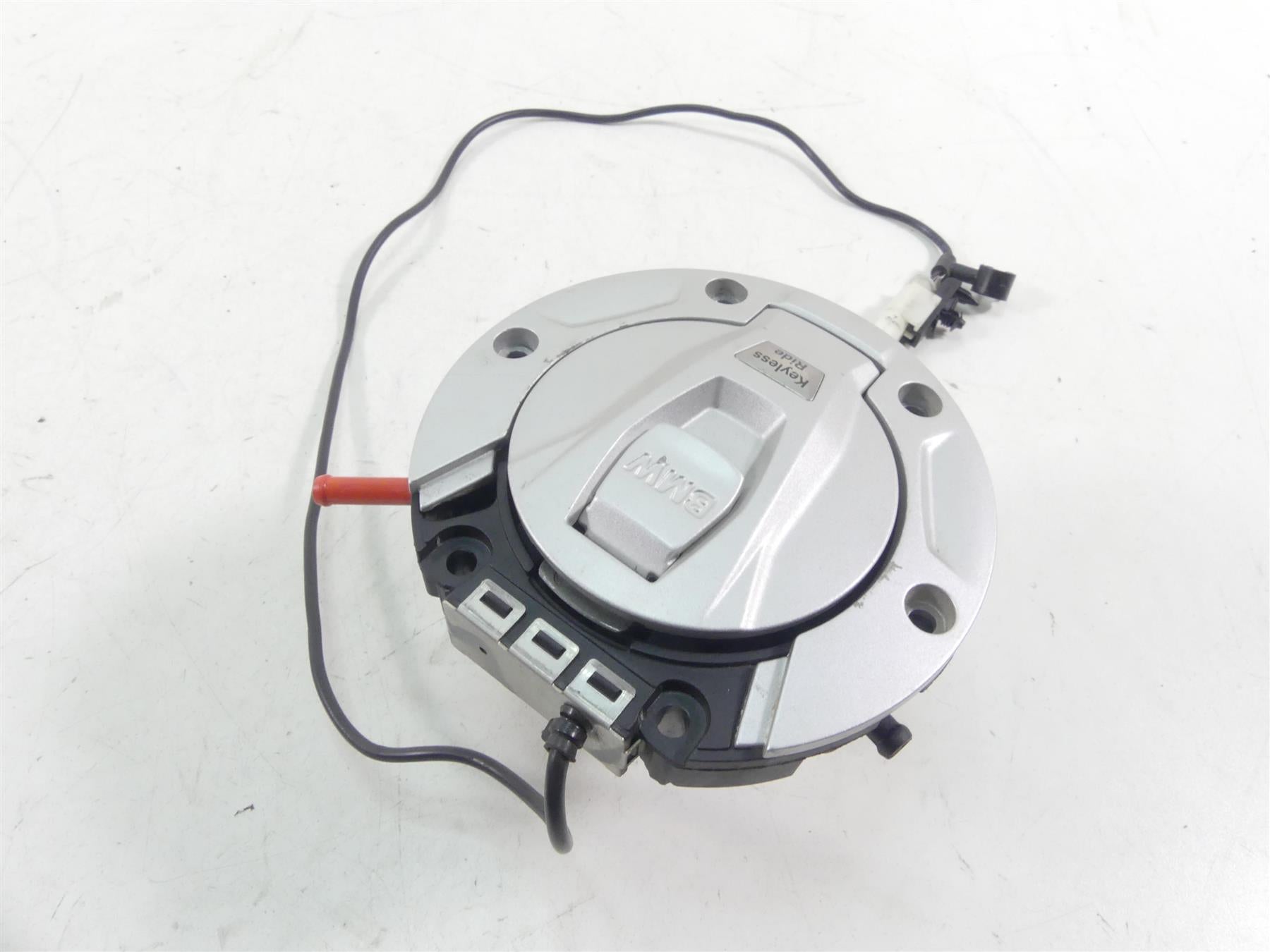2017 BMW R1200GS GSW K50 Handsfree Fuel Petrol Gas Cap Lid 16118531632 {{ shop.shopifyCountryName }} - Mototech271