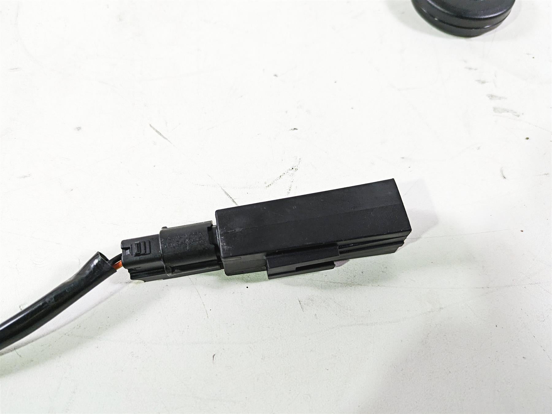 2013 Harley VRSCDX Night Rod Sp Tssm Security Control Module & Fob 68925-07 {{ shop.shopifyCountryName }} - Mototech271