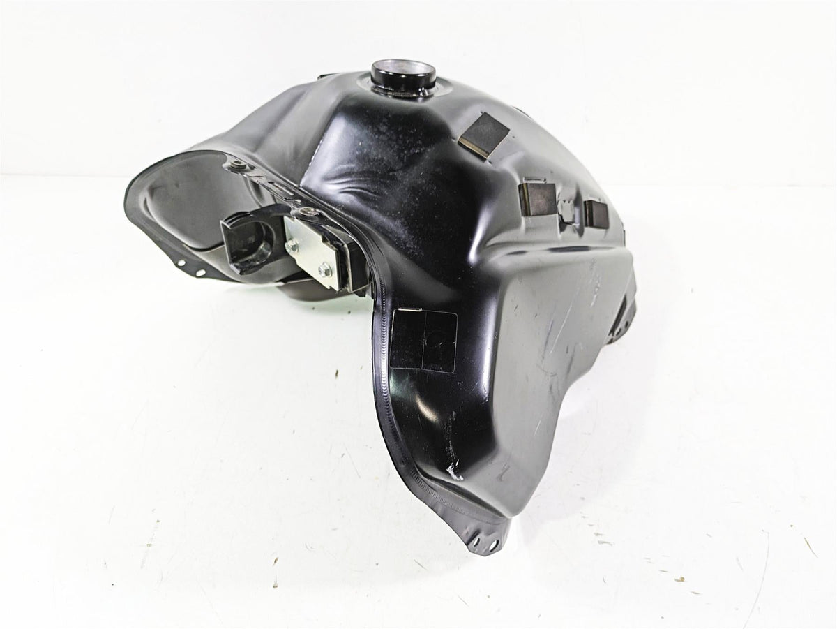 2021 Yamaha Tenere 700 XTZ7 Fuel Gas Petrol Tank BW3-24110-01-P1 BW3-24110-02-P1 {{ shop.shopifyCountryName }} - Mototech271