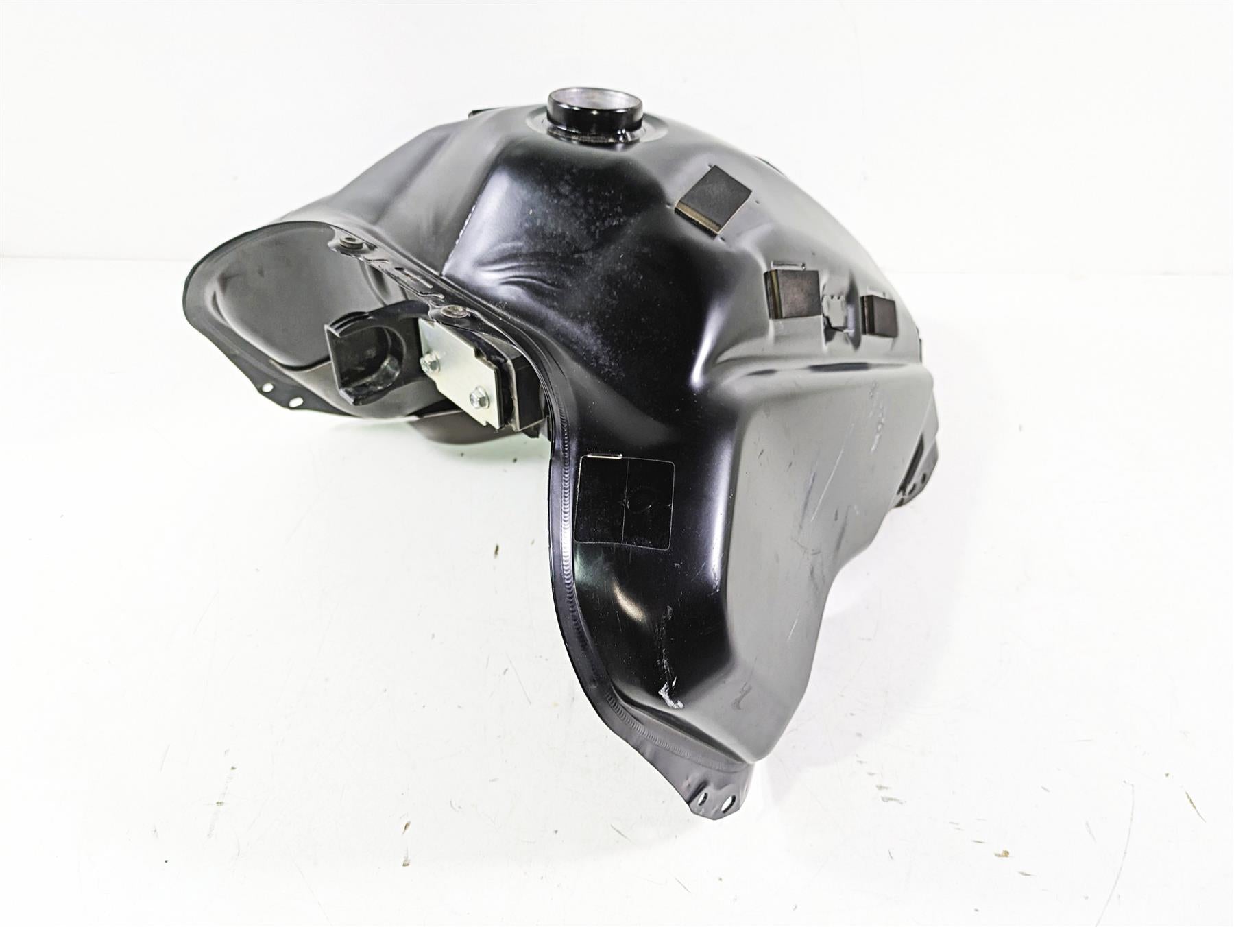 2021 Yamaha Tenere 700 XTZ7 Fuel Gas Petrol Tank BW3-24110-01-P1 BW3-24110-02-P1 {{ shop.shopifyCountryName }} - Mototech271