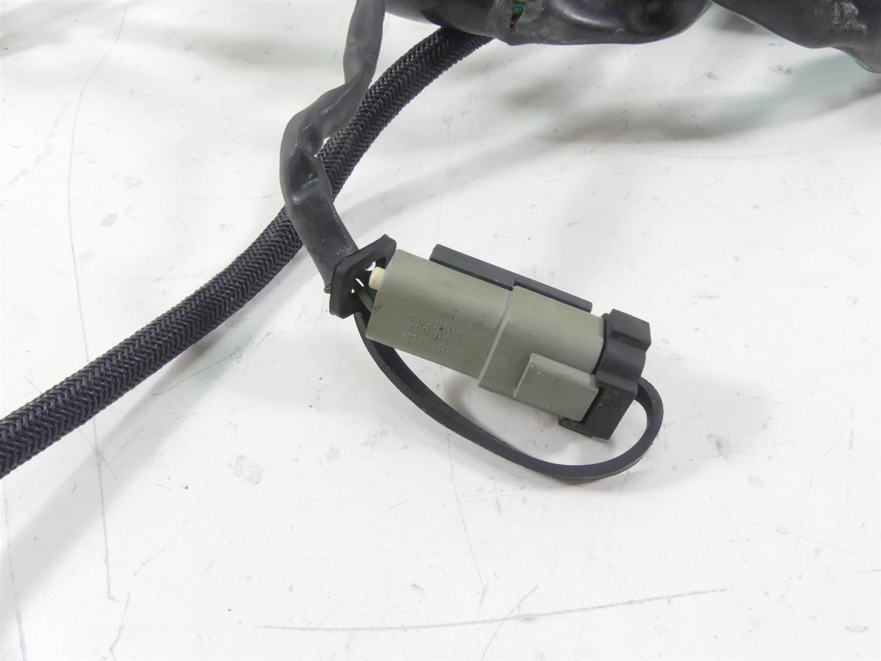 2006 Harley VRSCD Night V Rod Main & Engine Wiring Harness - No Cuts 70125-06 {{ shop.shopifyCountryName }} - Mototech271