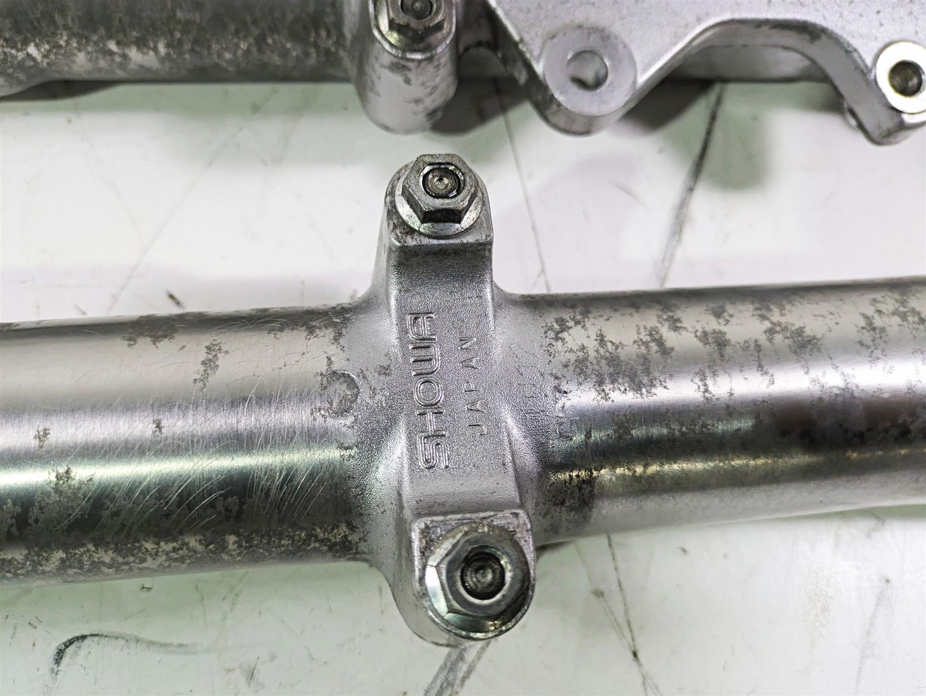 1992 Harley FLSTC Softail Heritage Straight Front Fork Legs 45915-86 45916-86 {{ shop.shopifyCountryName }} - Mototech271