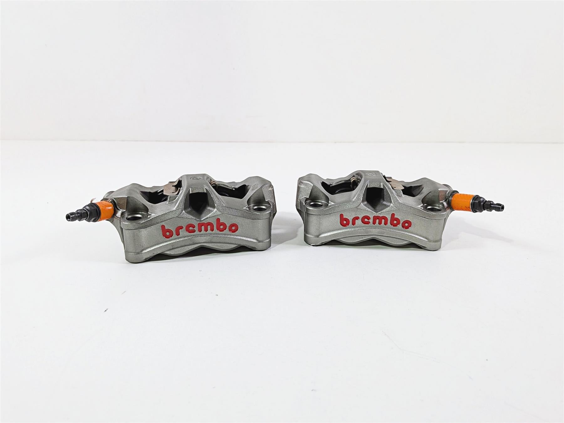 2022 Triumph Tiger 900 GT Pro Front Brembo M4 Brake Caliper Set 100mm T2028670 {{ shop.shopifyCountryName }} - Mototech271