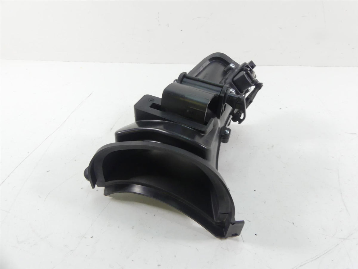 2016 Harley Touring FLTRX Road Glide Right Air Duct Intake Vent Ram 29200067 {{ shop.shopifyCountryName }} - Mototech271