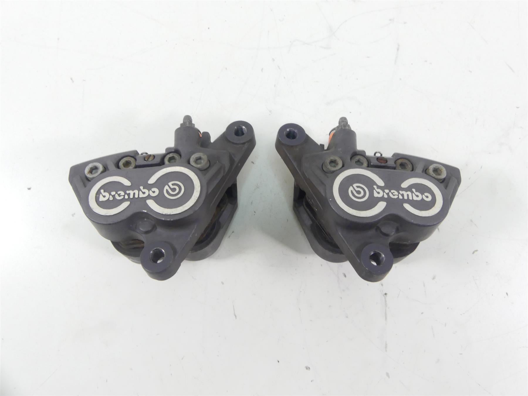 2001 BMW R1150 GS R21 Front Brembo Brake Caliper Set 34112333111 {{ shop.shopifyCountryName }} - Mototech271