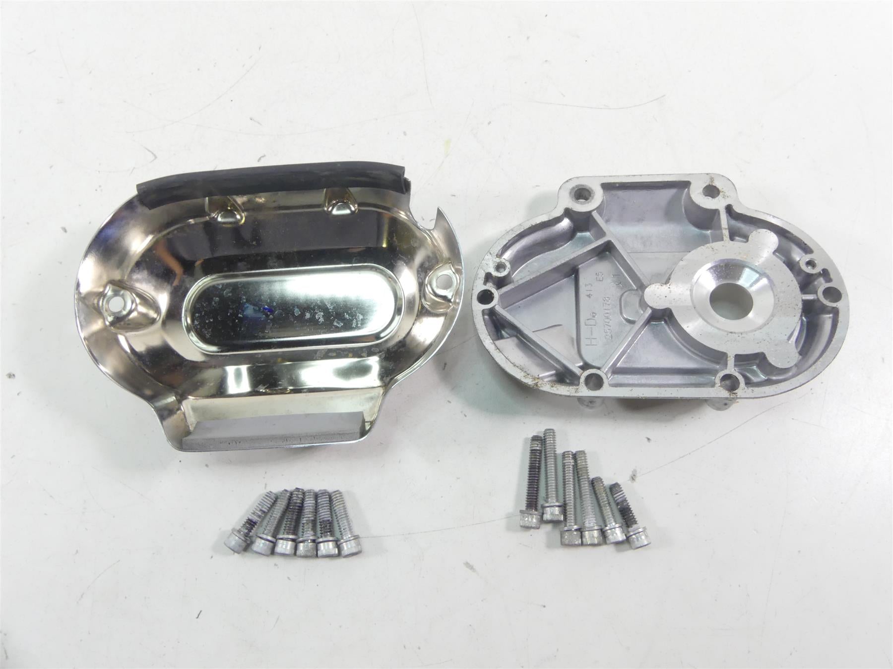 2017 Harley Touring FLHTKL Electra Glide Transmission Clutch Cover 25800056 {{ shop.shopifyCountryName }} - Mototech271