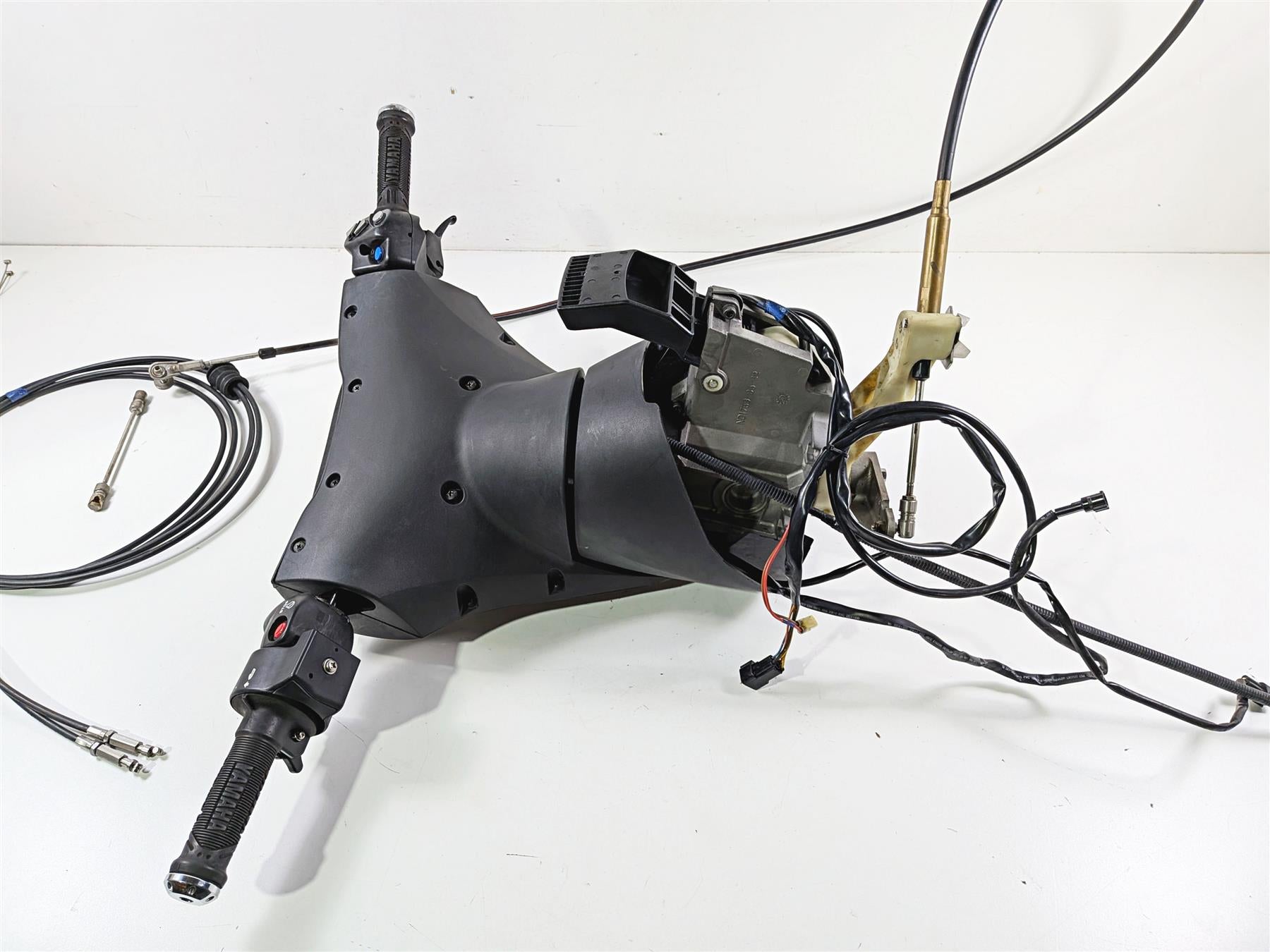2009 Yamaha Waverunner FX1800 Cruiser Steering & Switches Set F1W-61400-10-00 {{ shop.shopifyCountryName }} - Mototech271