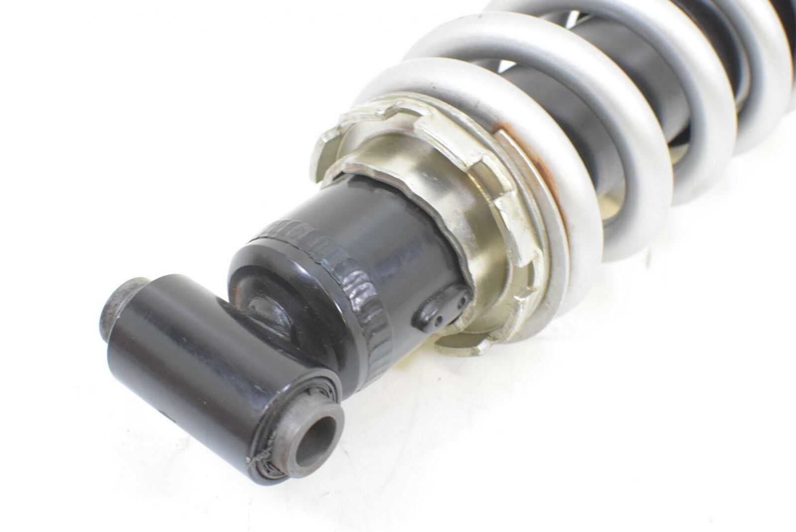 2015 Yamaha YZFR3 YZF R3 Rear Shock Suspension Damper 1WD-F2210-00-00 {{ shop.shopifyCountryName }} - Mototech271