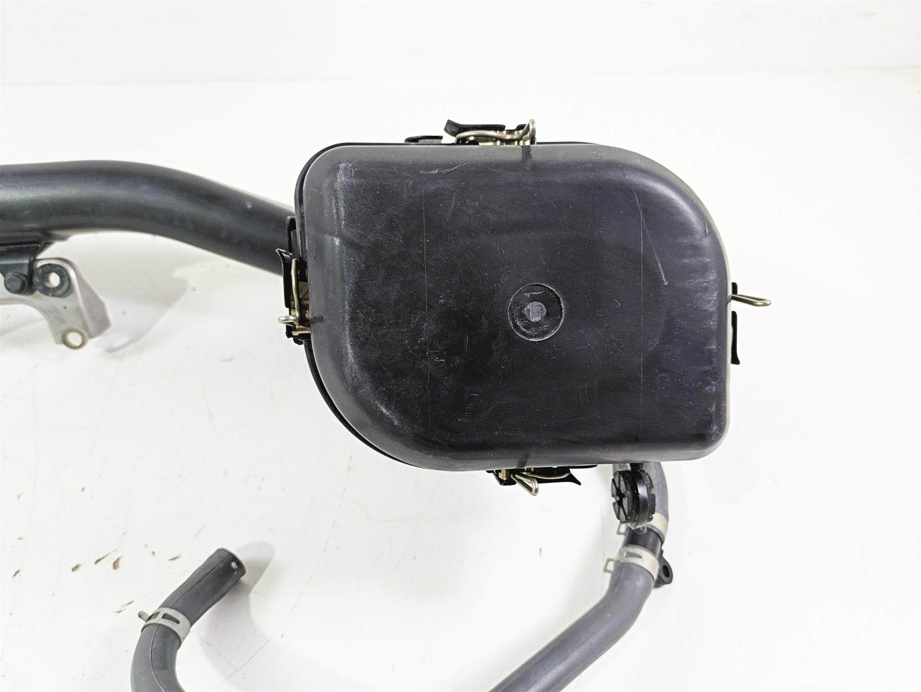 2004 Honda Aquatrax R-12X Air Cleaner Breather Filter 17215-HW3-670 17220-HW3-67 {{ shop.shopifyCountryName }} - Mototech271