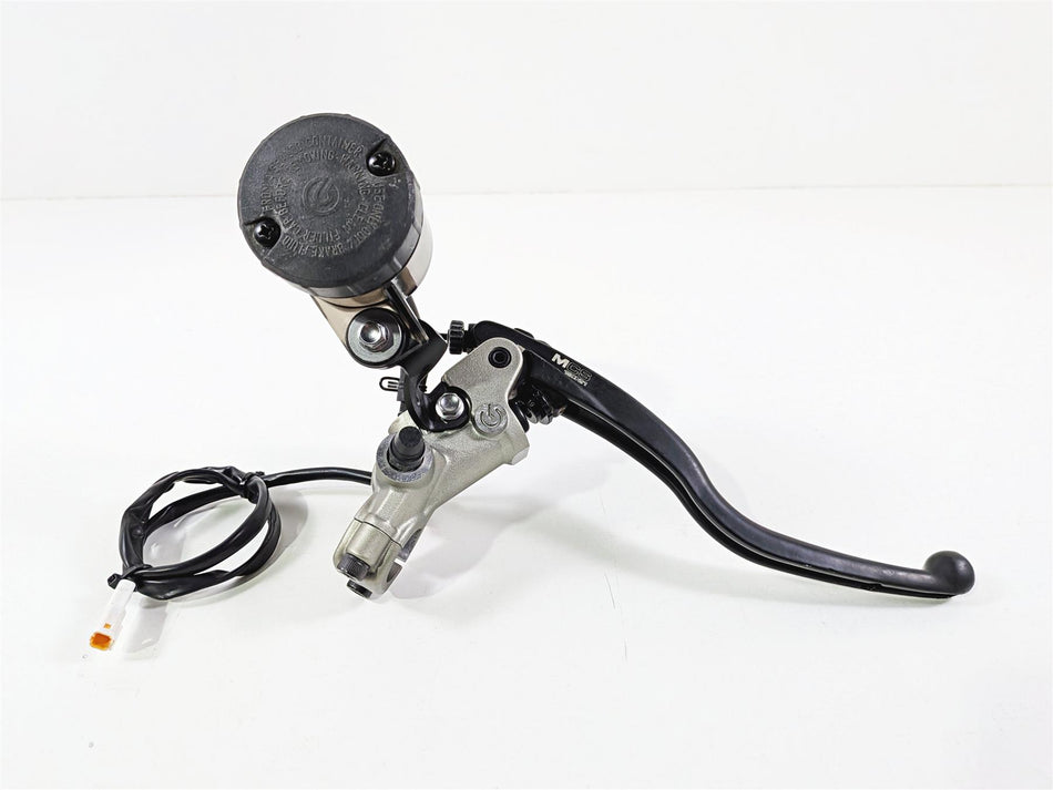 2019 Triumph Speed Triple RS 1050 Brembo Front Radial Brake Pump & Lever T2024898 {{ shop.shopifyCountryName }} - Mototech271