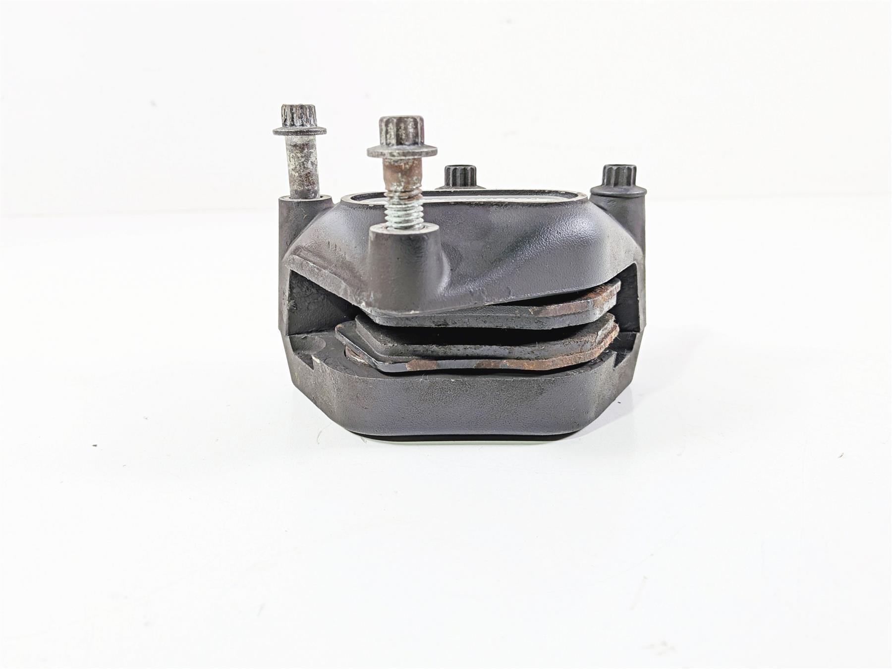 2007 Harley Dyna FXDB Street Bob Front Brake Caliper 44046-00D {{ shop.shopifyCountryName }} - Mototech271