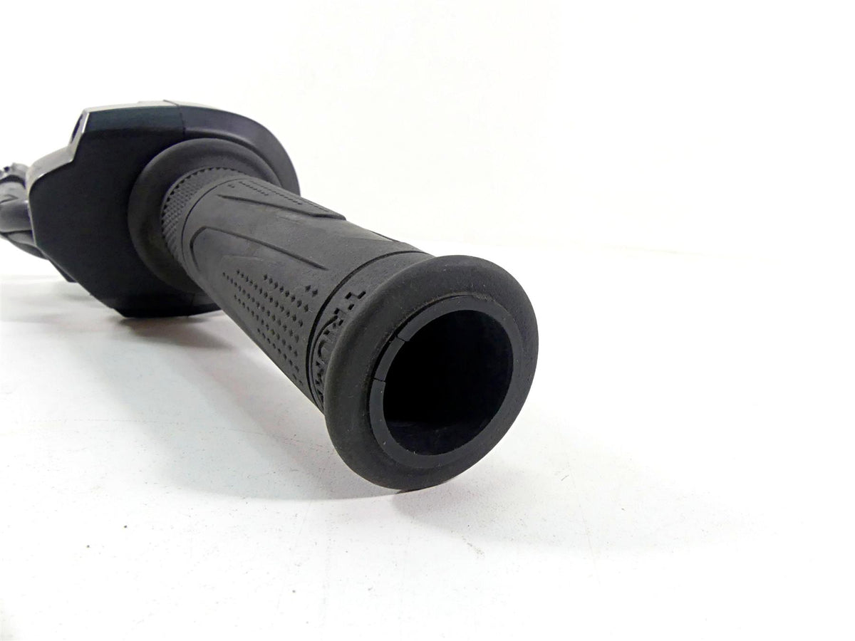 2022 Triumph Speed Triple 1200 RS Ride Fly By Wire Throttle Grip T2045140 {{ shop.shopifyCountryName }} - Mototech271