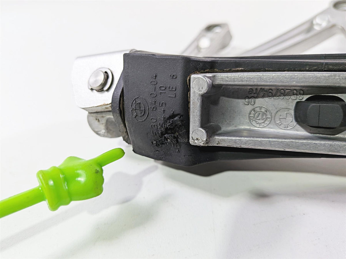 2019 BMW R1250GS K50 Rear Passenger Foot Peg Rest Set -Read 46718556264 46718556265 {{ shop.shopifyCountryName }} - Mototech271