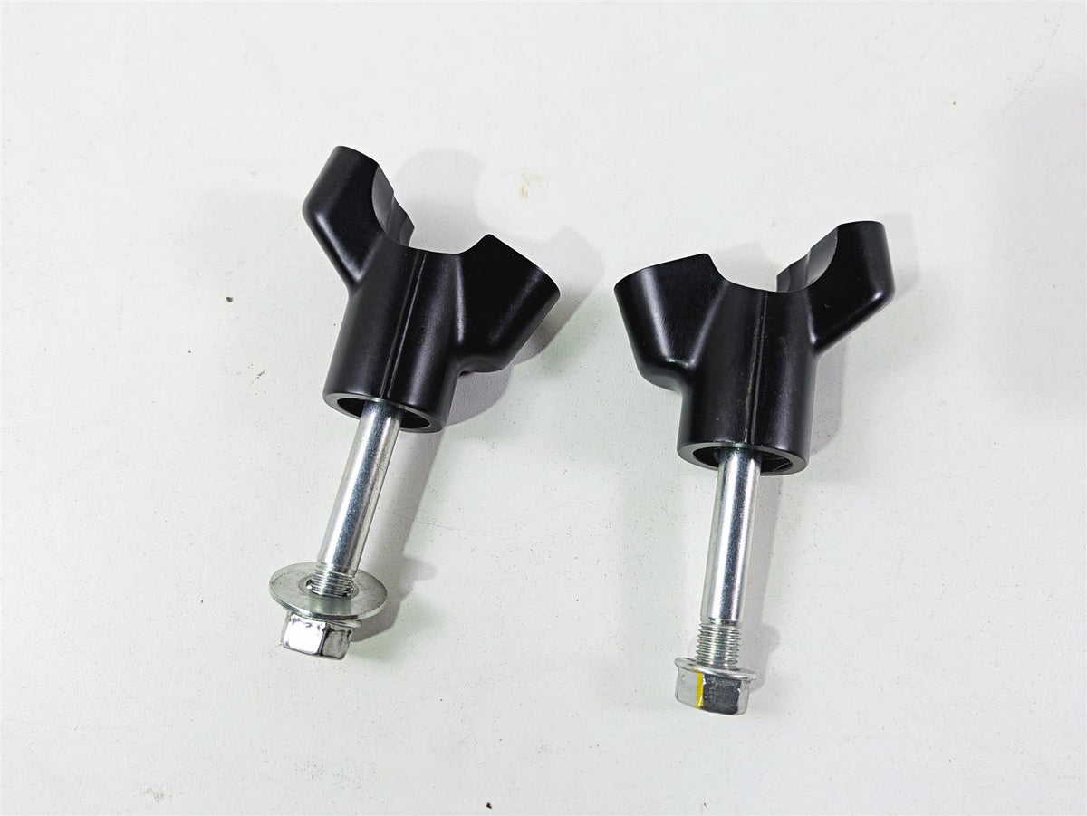 2022 Ducati Hypermotard 950 Lower Handlebar Riser Holder Set 360Z2681AA {{ shop.shopifyCountryName }} - Mototech271