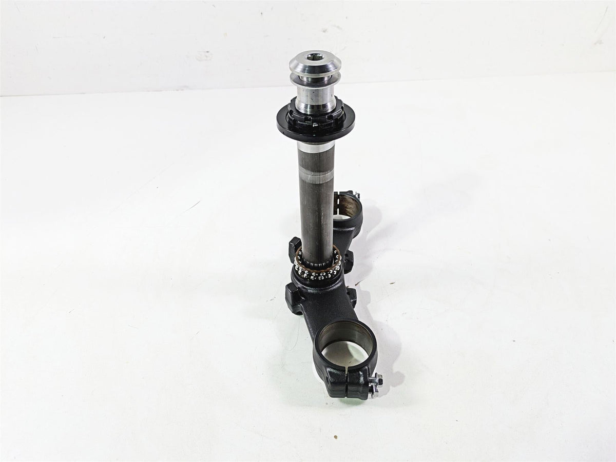 2021 Kawasaki Z900 ZR900 Lower Triple Tree Steering Clamp 44037-0167-18R {{ shop.shopifyCountryName }} - Mototech271