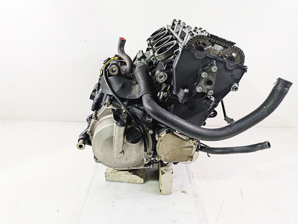 2005 Kawasaki ZX1000 ZX10R Ninja Engine Motor Crankcase - Read 14001-0058 {{ shop.shopifyCountryName }} - Mototech271