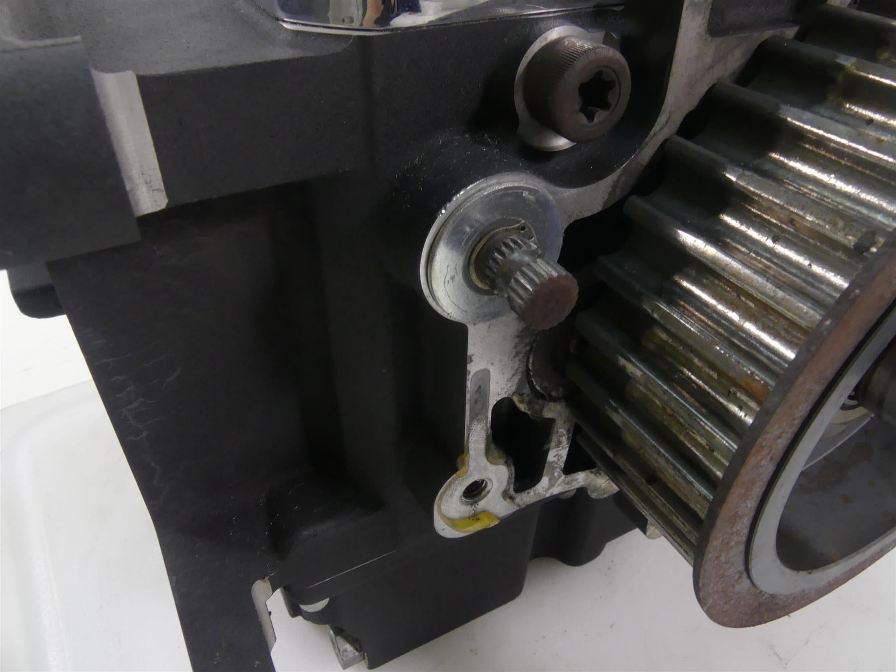 2005 Harley Touring FLHRSI Road King 5-Speed Transmission Gear Box 45K 33035-05 {{ shop.shopifyCountryName }} - Mototech271