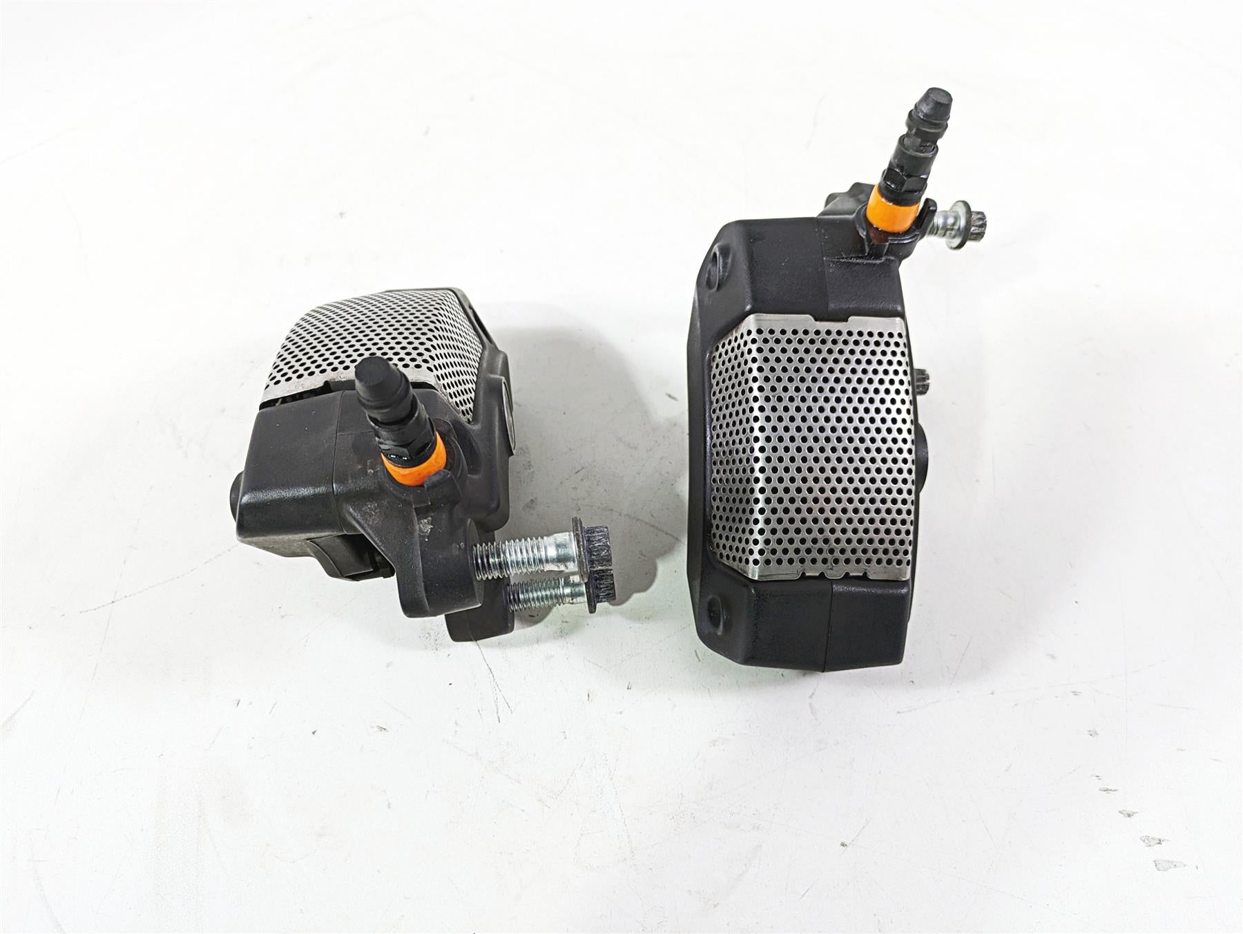 2017 Harley Touring FLTRXS Road Glide Front Brake Caliper Set 43027-08 43023-08 {{ shop.shopifyCountryName }} - Mototech271