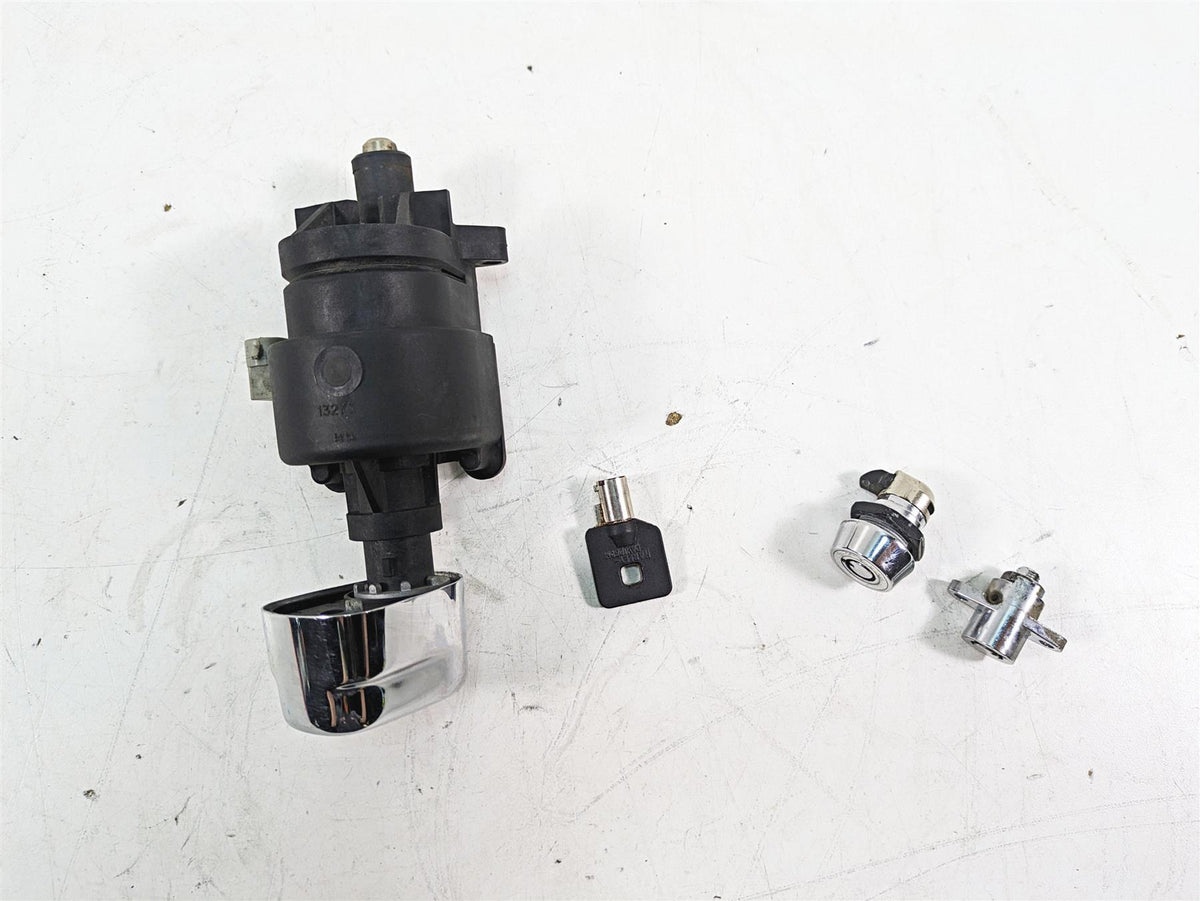 2014 Harley Touring FLHTK Electra Glide Ignition Switch Key Lock Set 71400012B {{ shop.shopifyCountryName }} - Mototech271
