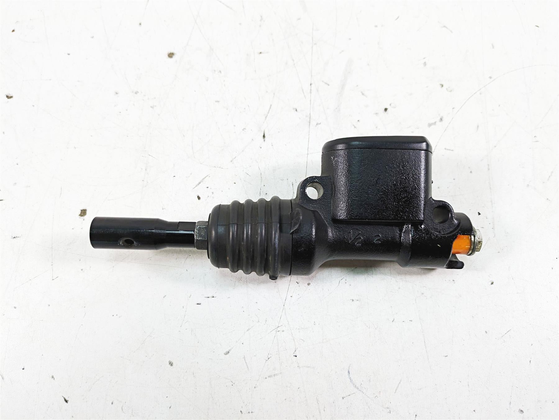 2017 Harley XL883 N Sportster Iron Rear Brake Master Cylinder 1/2" 41700025 {{ shop.shopifyCountryName }} - Mototech271