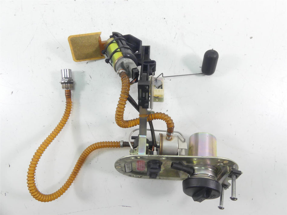 2005 Harley Touring CVO FLHTCSE Electra Glide Fuel Gas Petrol Pump 75126-02 {{ shop.shopifyCountryName }} - Mototech271
