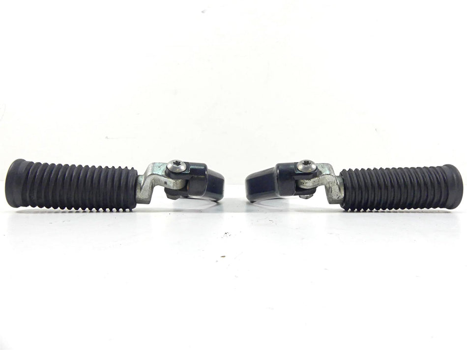 2013 Harley VRSCF Muscle Vrod Rear Passenger Pillion Foot Peg Set 50822-09 {{ shop.shopifyCountryName }} - Mototech271