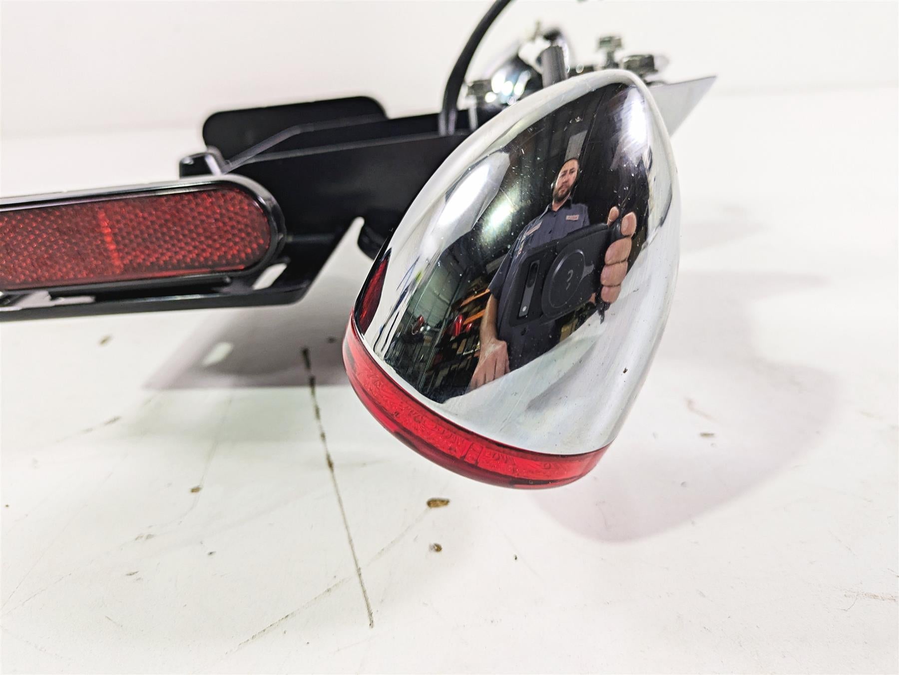2019 Indian Chieftain Limited Taillight Blinker Plate Holder Set 5141811 5143494 {{ shop.shopifyCountryName }} - Mototech271