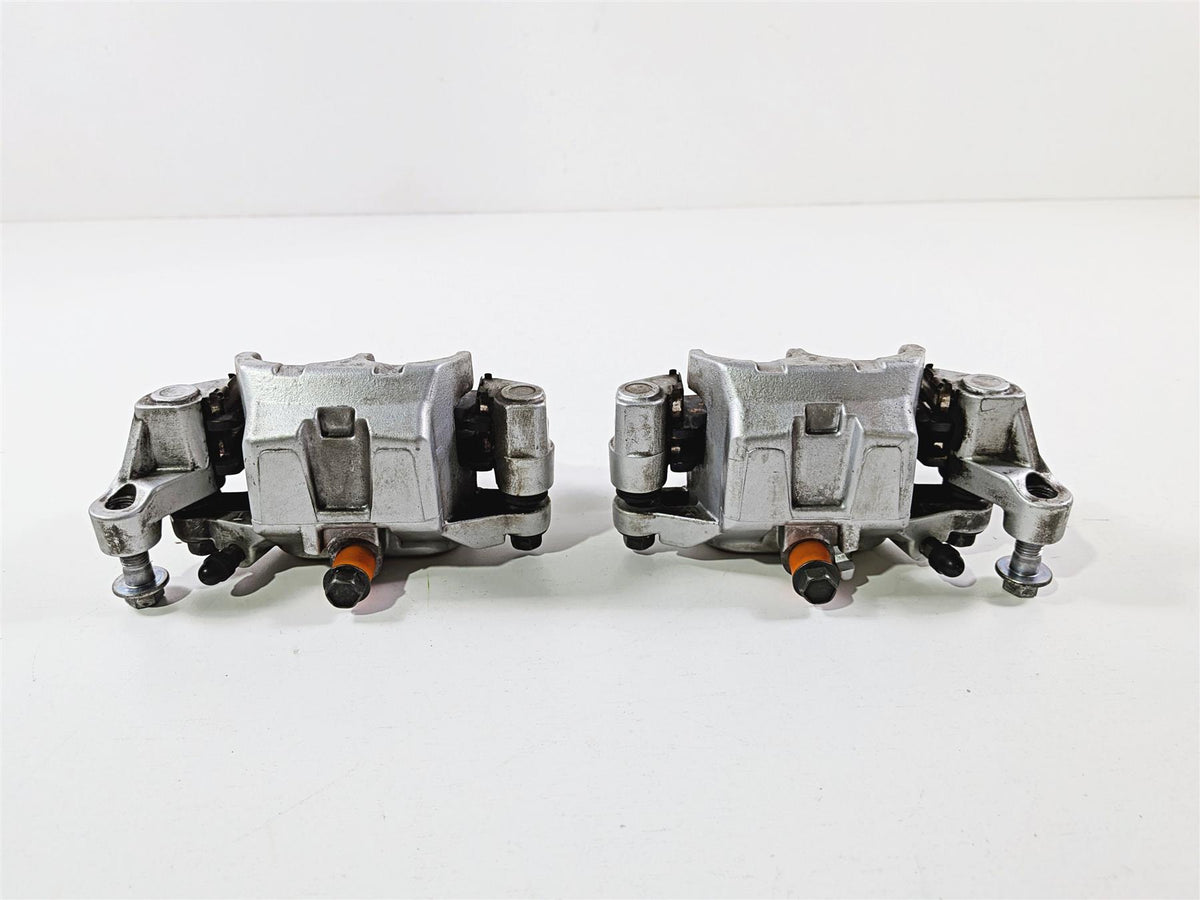 2006 Yamaha XVZ1300 Royal Star Front Brake Calipers 4WM-2580T-01 4WM-2580U-01 {{ shop.shopifyCountryName }} - Mototech271
