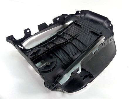 2014 Harley VRSCF Muscle V-Rod Radiator Center Cover Fairing 26826-09 26813-08A {{ shop.shopifyCountryName }} - Mototech271